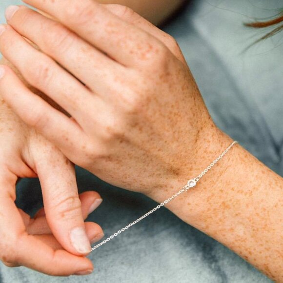 New Ettika Sterling silver plated Solo Stone minimal dainty Bracelet - Picture 1 of 4